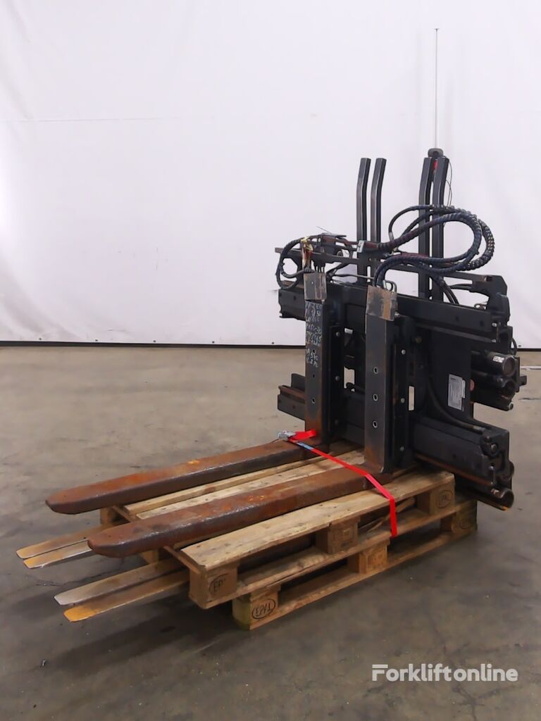 ATTACHMENT PACKAGE 2x forklift attachments fork positioner