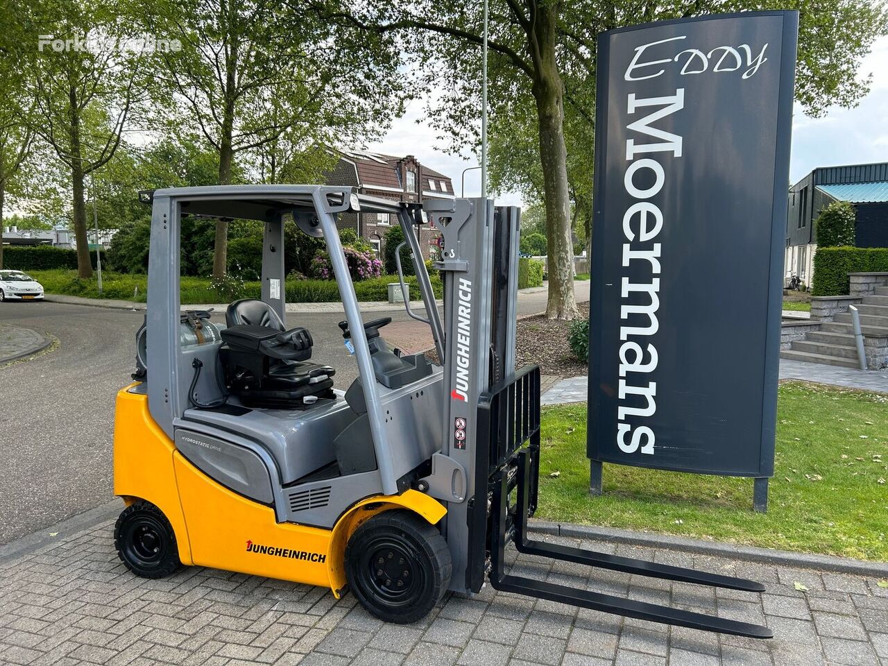 Jungheinrich TFG 320s LPG gas forklift